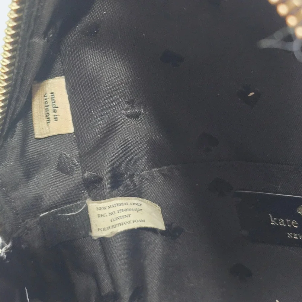 kate spade note visible